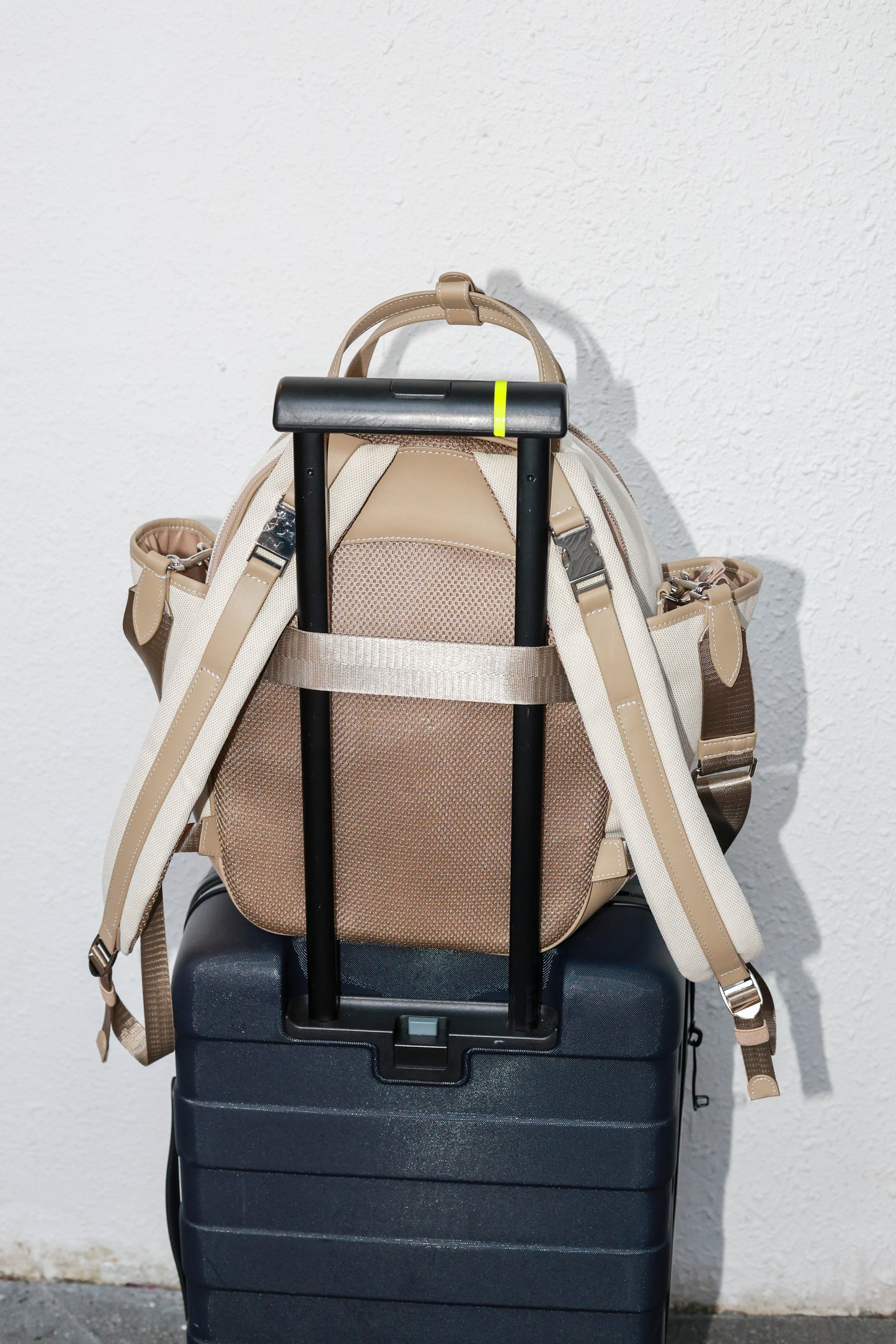 Misugaru Taupe의 BUMO Carryall